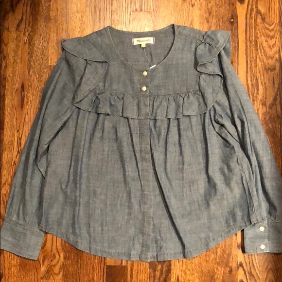 New with tags! Madewell Chambray Top - Picture 4 of 4